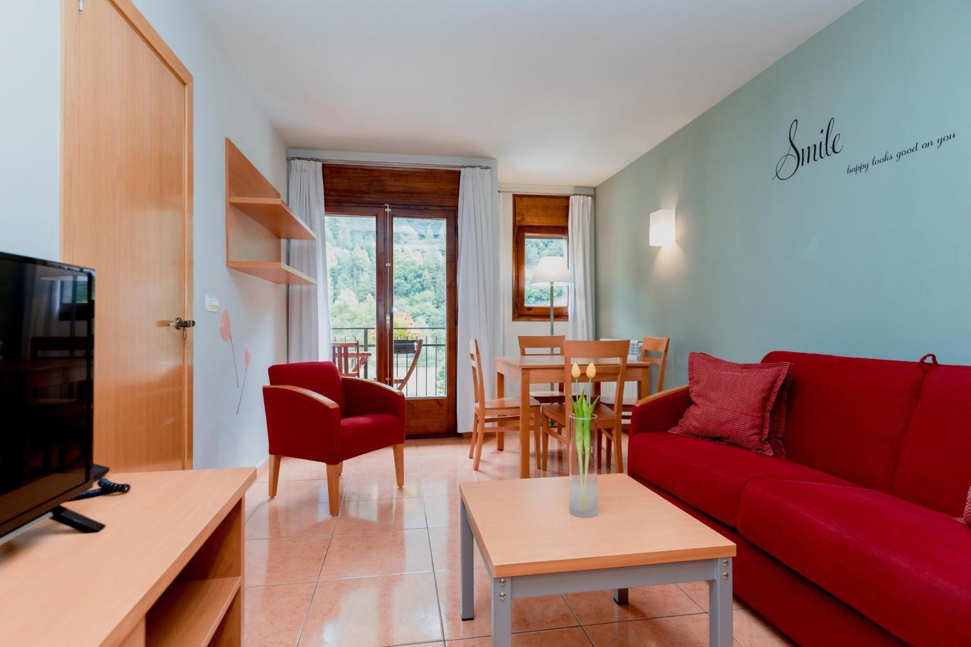 Pierre & Vacances Aparthotel La Tulipa Ордино Экстерьер фото