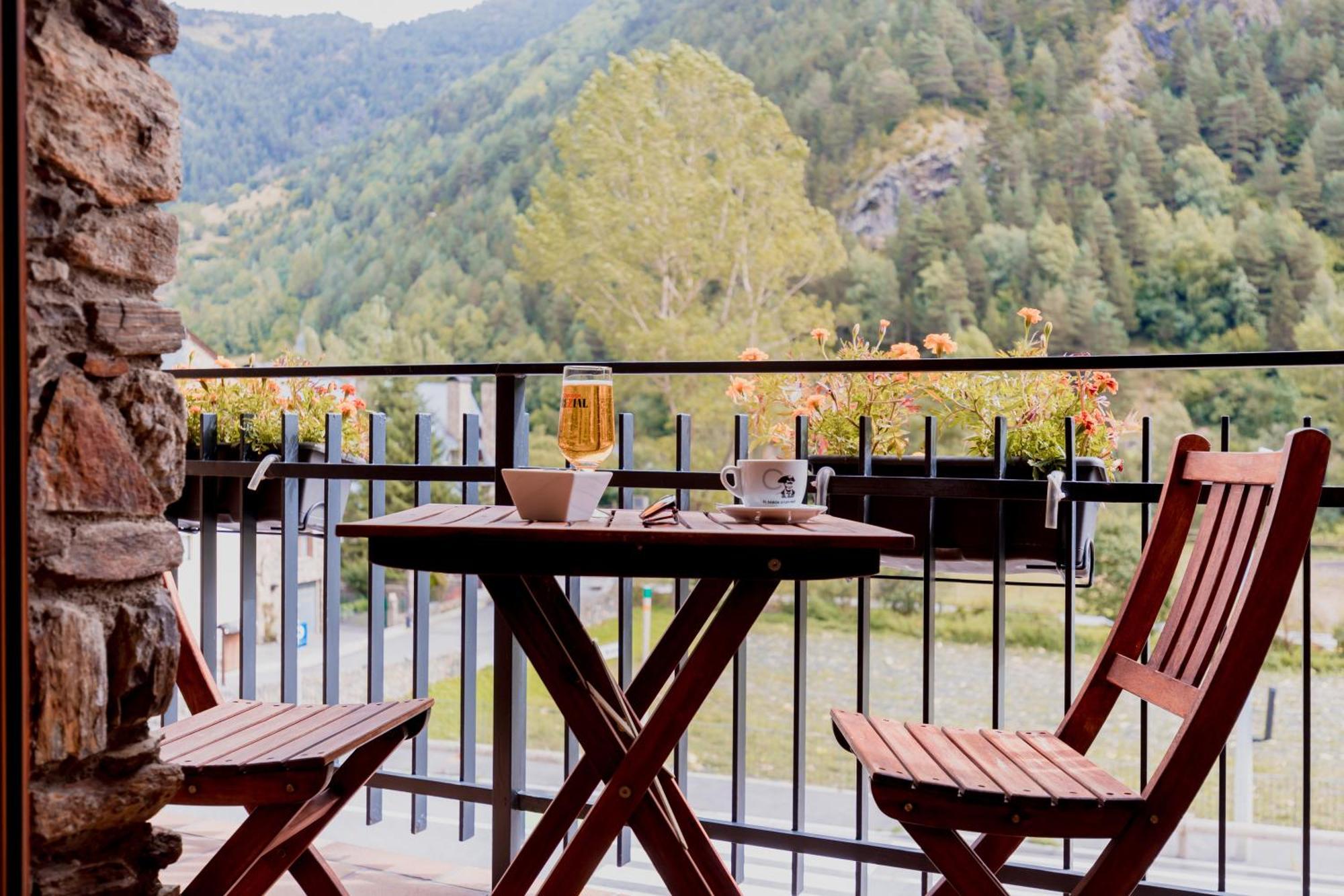 Pierre & Vacances Aparthotel La Tulipa Ордино Экстерьер фото