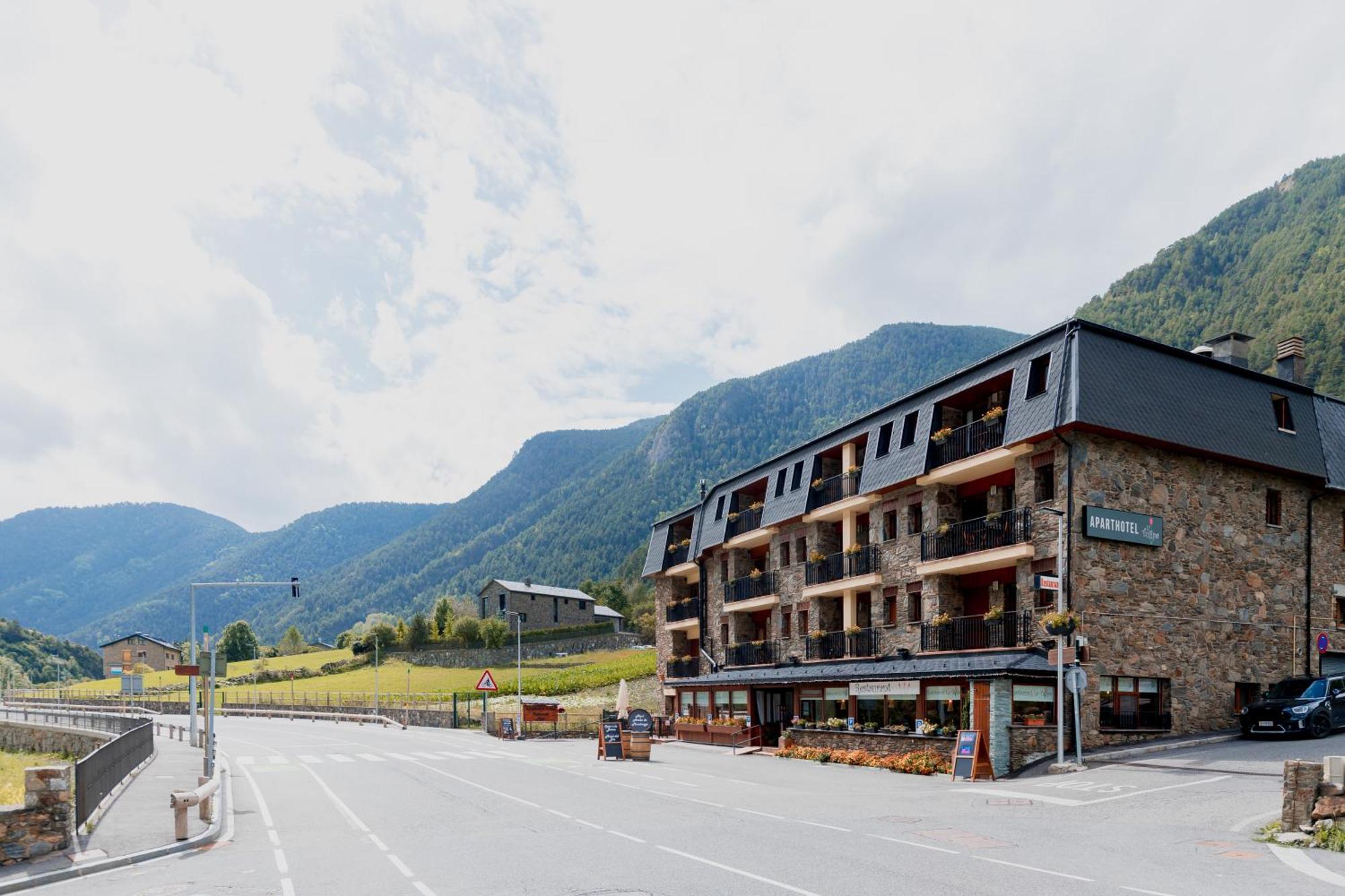 Pierre & Vacances Aparthotel La Tulipa Ордино Экстерьер фото